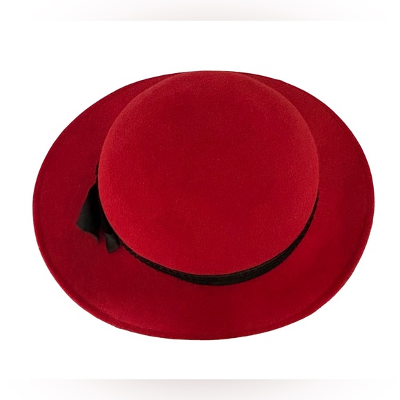 Vintage Red Wool Cloche Hat Black
Ribbon Bow Old Hollywood Style Made in USA - Picture 6 of 7